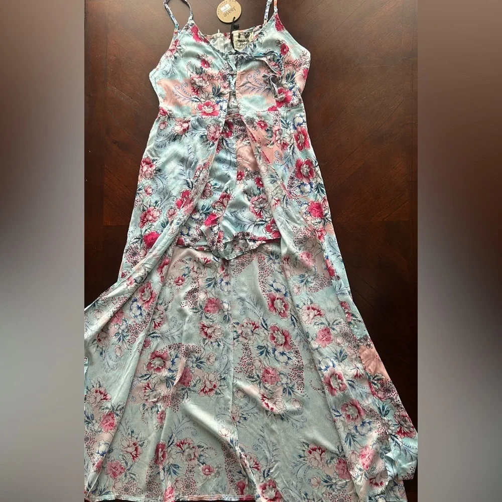 Jaase Multicolor Floral Maxi Dress - Picture 3 of 12
